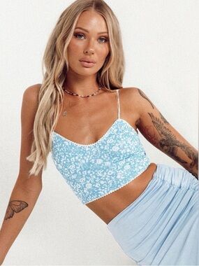 princess polly debbie floral top